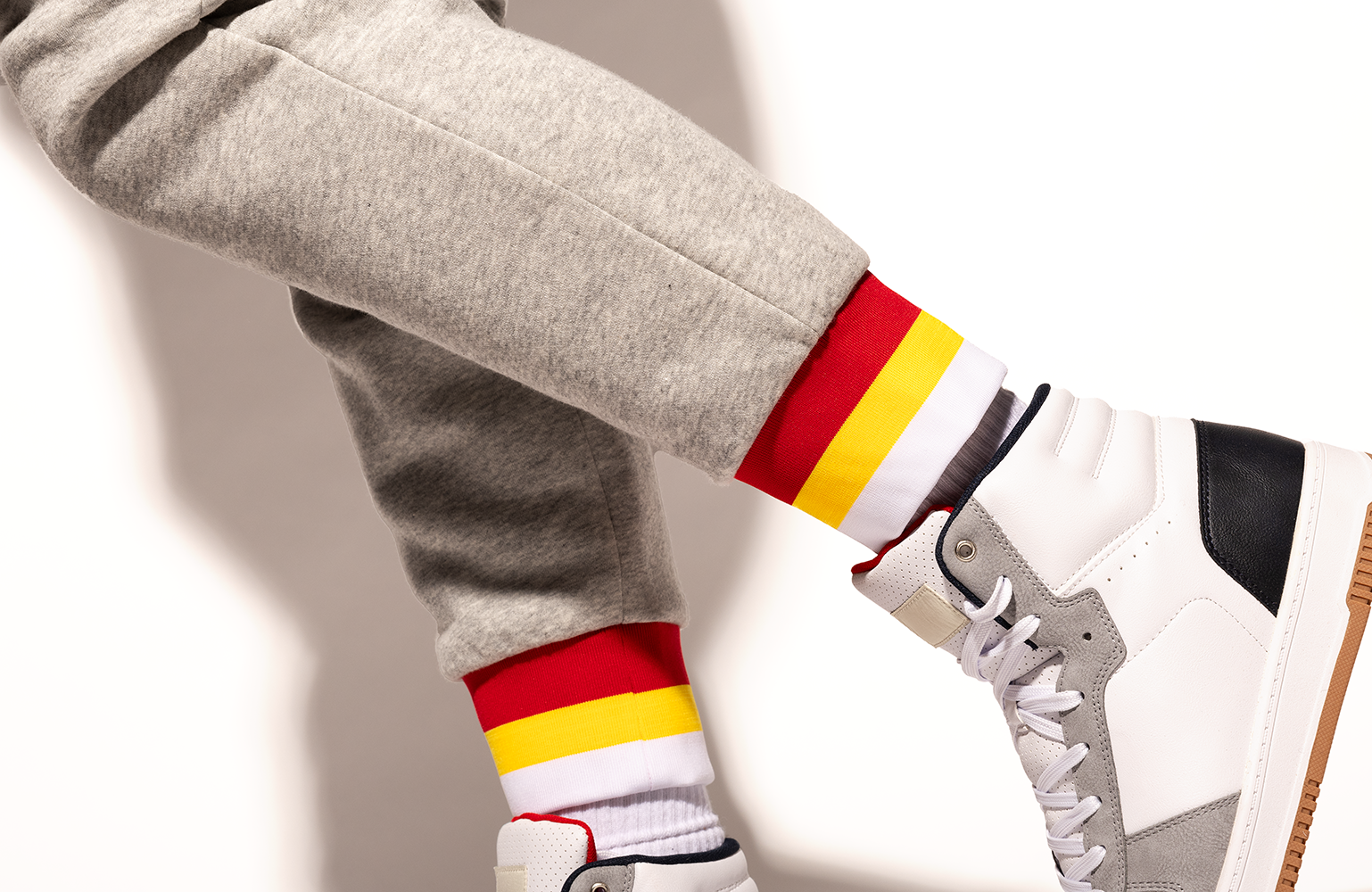 jolly gray sweatpants with shoes