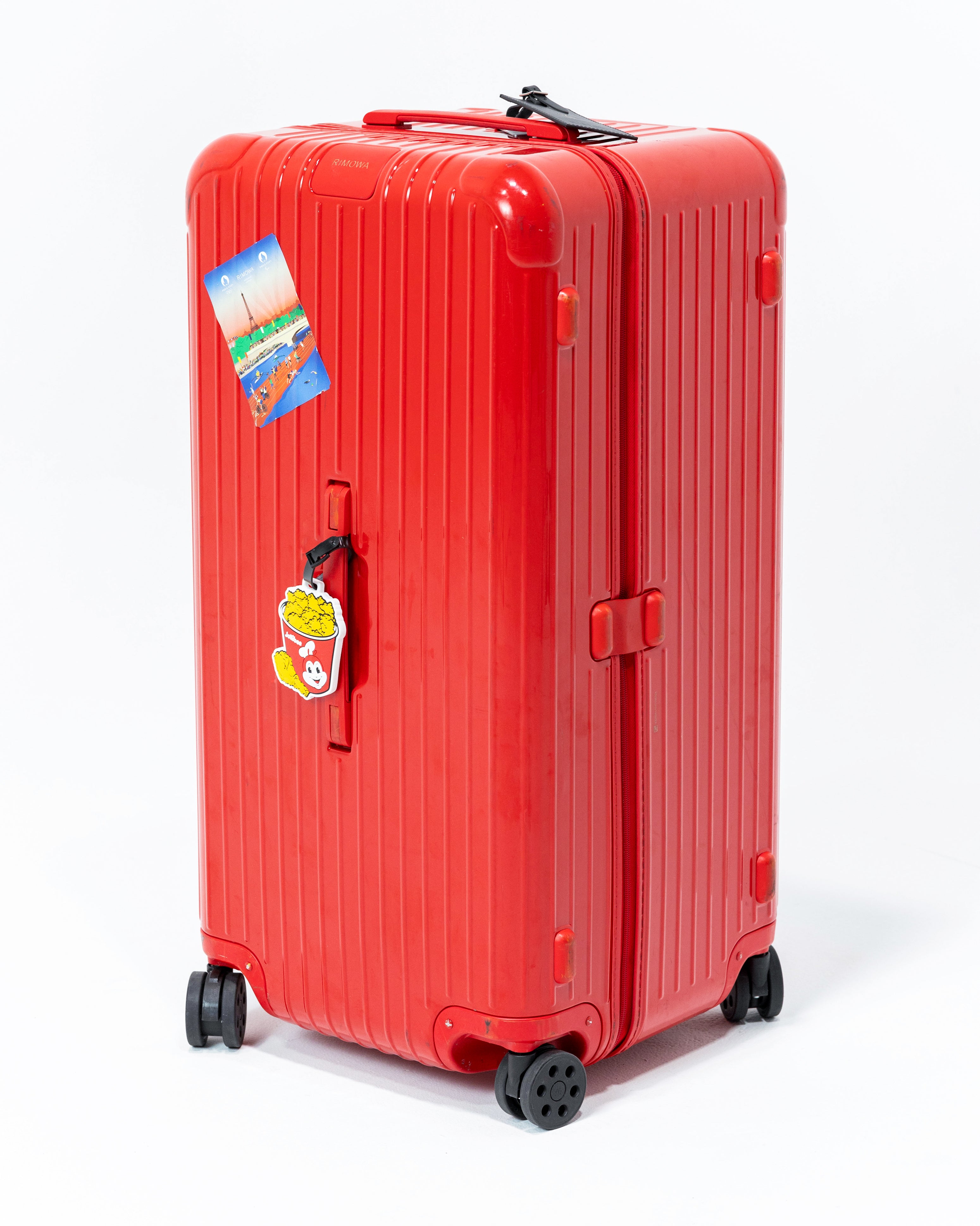 Bucket Luggage Tag hover figure